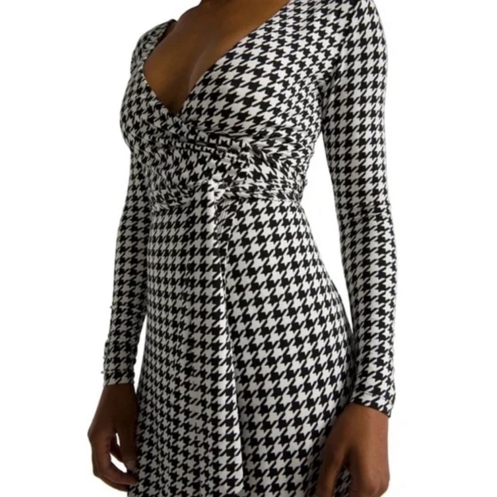 Good American Black and White Houndstooth Wrap Dress